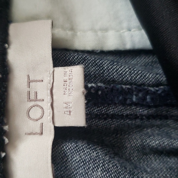 Women's Dark Denim Maternity Shorts Size 4M - Picture 3 of 8